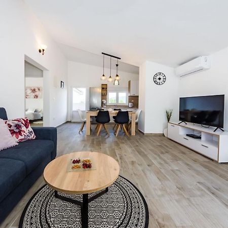 Apartmani Neva, Pridraga Exteriör bild