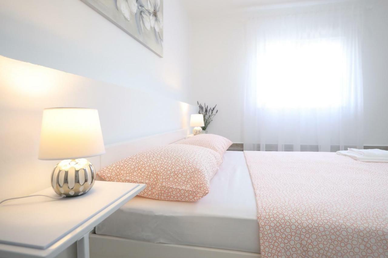Apartmani Neva, Pridraga Exteriör bild