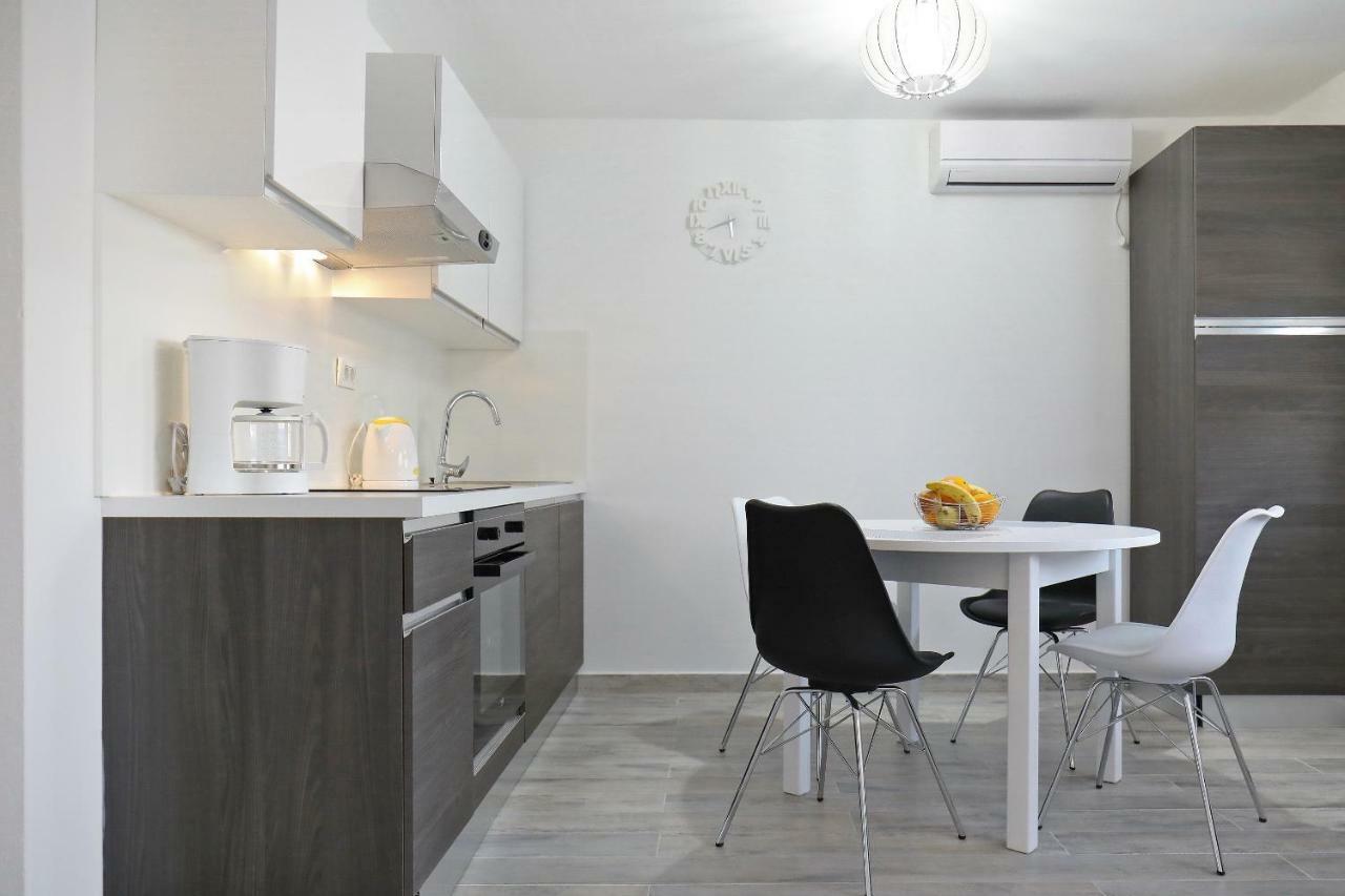 Apartmani Neva, Pridraga Exteriör bild